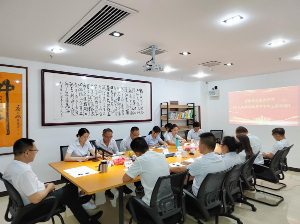 長沙華益物流有限責(zé)任公司,長沙貨物運(yùn)輸服務(wù),大件貨物物流,代理運(yùn)輸業(yè)務(wù)